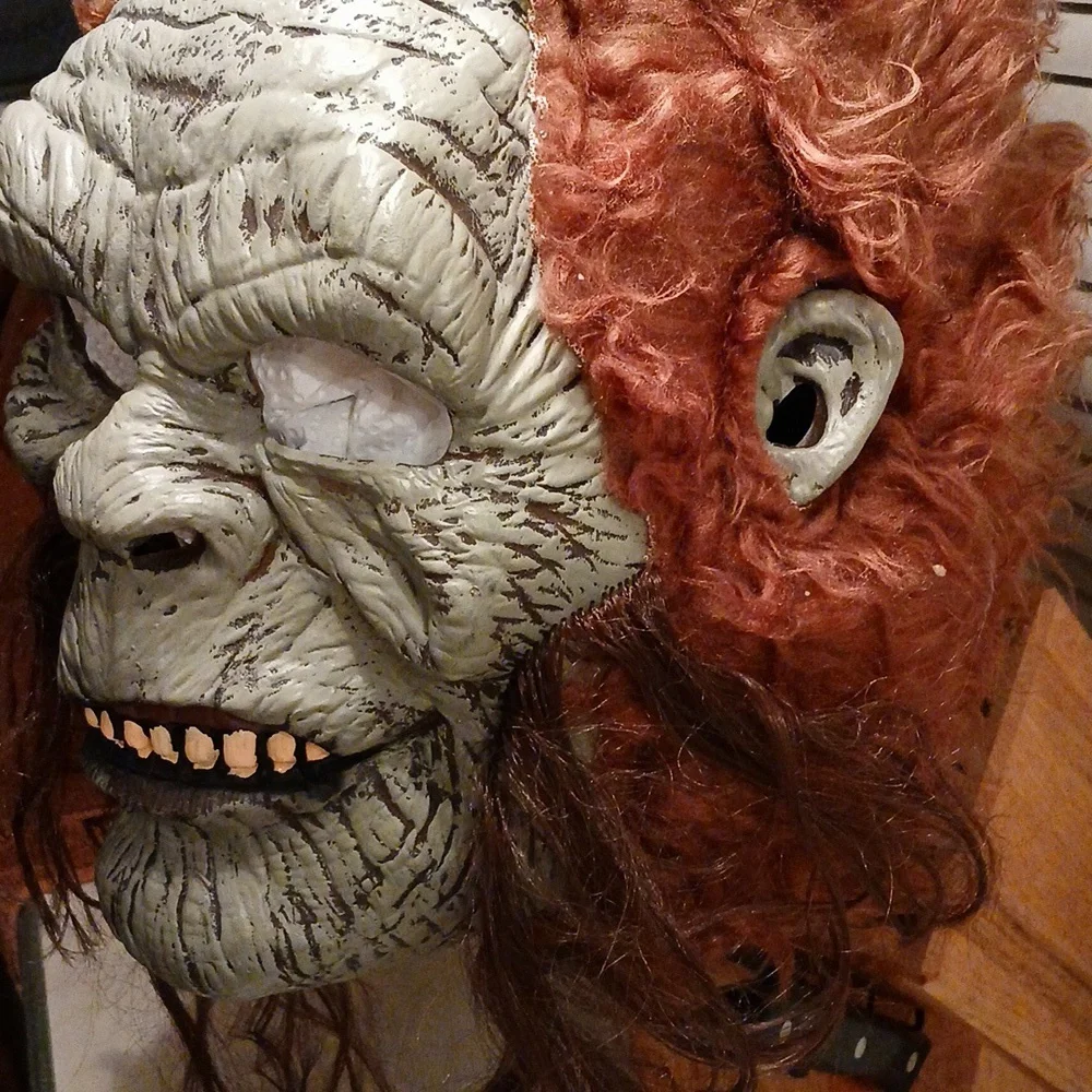 Gorilla Sasquach Adult Halloween Mask